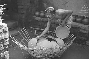 Potter in Tikarapada, 1980